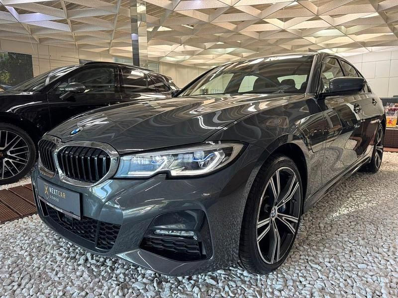 Dravitgrau Gebraucht 2020 BMW 330e M Sport Limousine | 30.990 € (Etwas zu teuer) - Bild 1/4