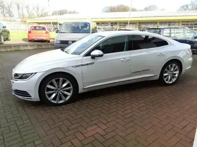 Gebraucht VW Arteon Elegance 150 PS (110 kW) 2018 Weiß Limousine