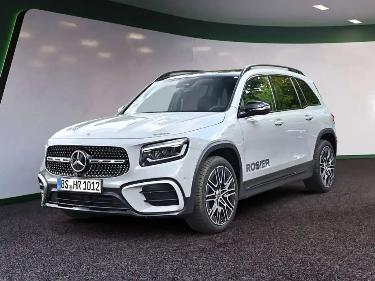 Gebraucht Mercedes GLB180 AMG line 116 PS (85 kW) 2026 Grau / manufaktur alpingrau SUV