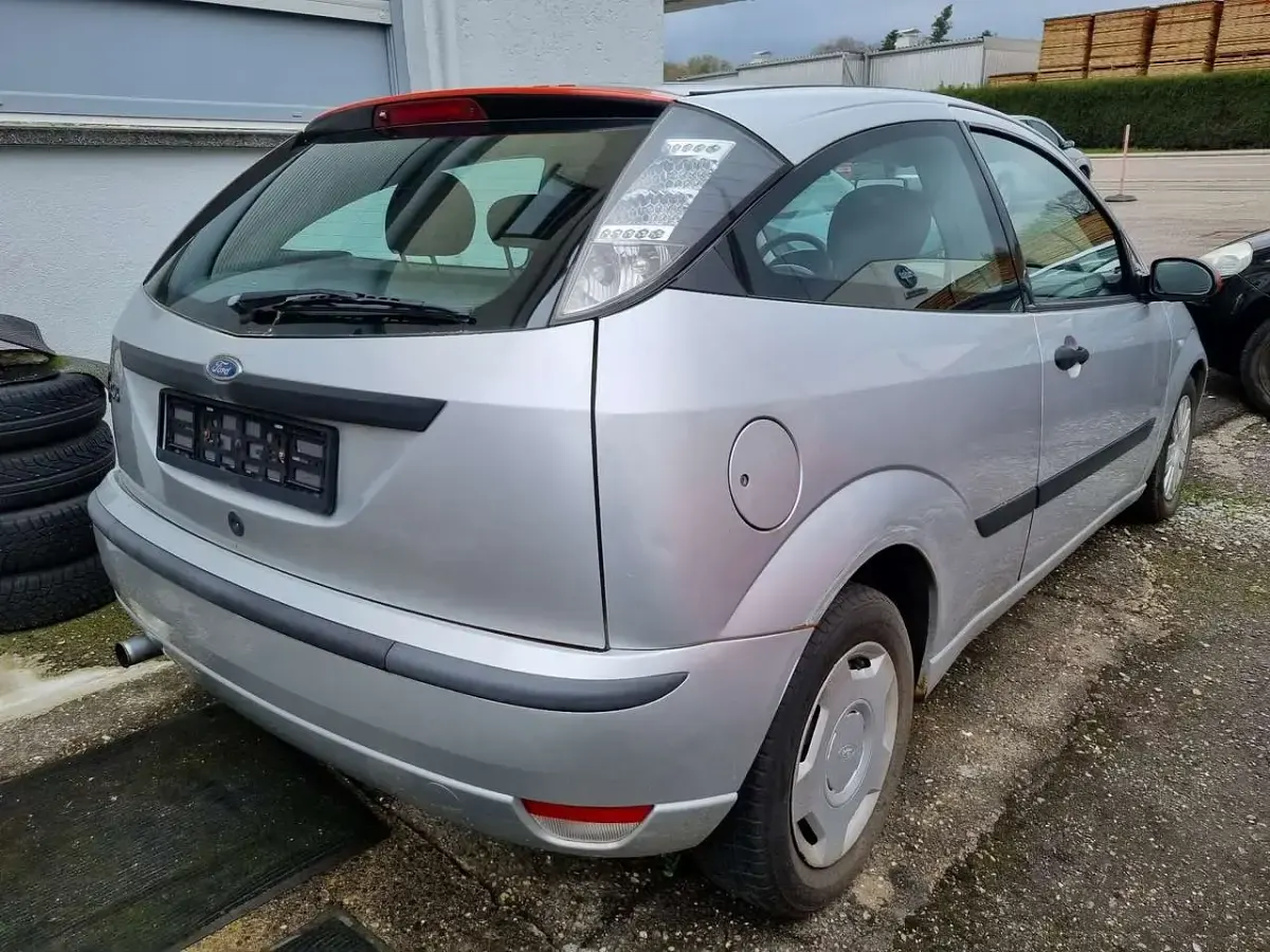 Gebraucht Ford Focus 75 PS (55 kW) 2004 Grau Limousine