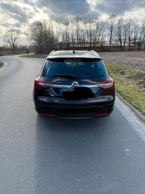 Gebraucht Opel Insignia 170 PS (125 kW) 2015 Braun Kombi