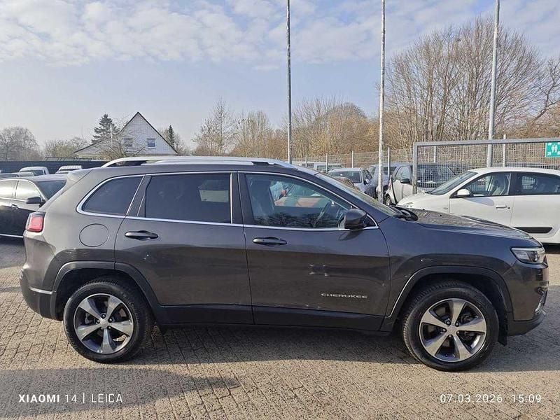 Gebraucht Jeep Cherokee Limited 194 PS (142 kW) 2019 Grau SUV