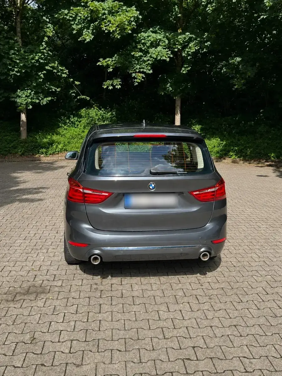 Gebraucht BMW 220 Sport Line 192 PS (141 kW) 2018 Grau Limousine