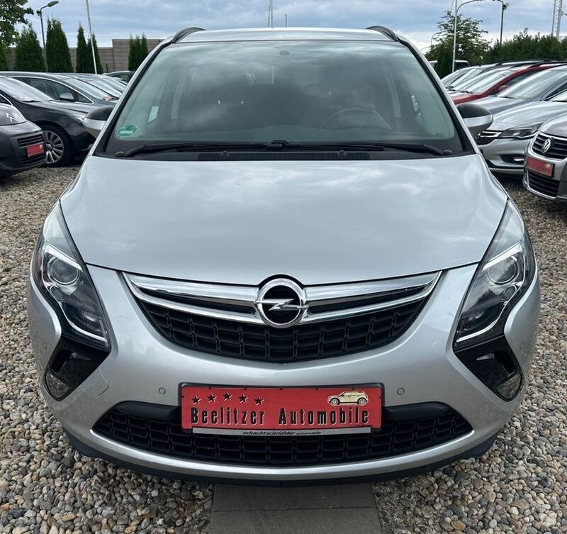 Gebraucht Opel Zafira 131 PS (96 kW) 2014 Silber Van / Kleinbus