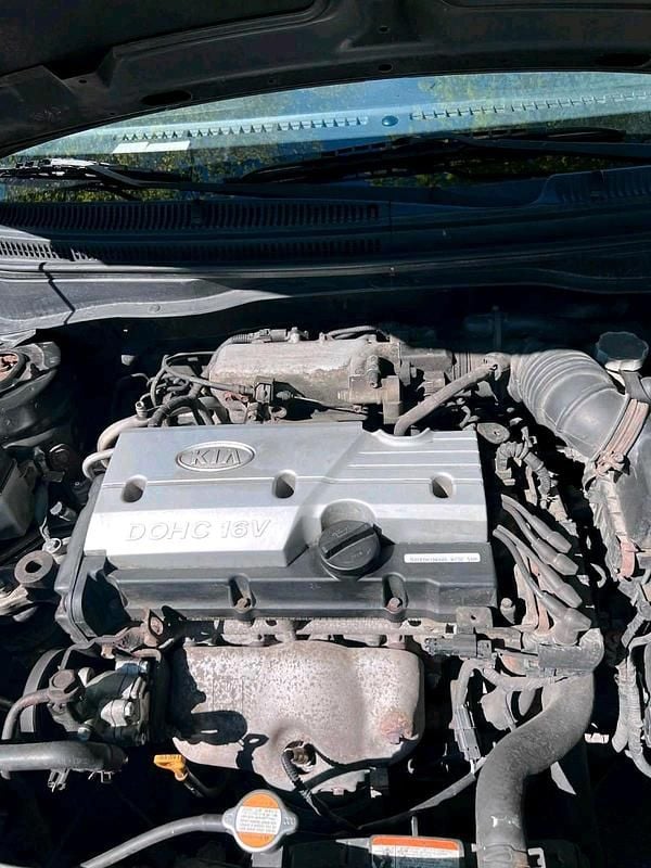 Second-hand Kia Rio 97 CP (71 kW) 2009 Negru Hatchback