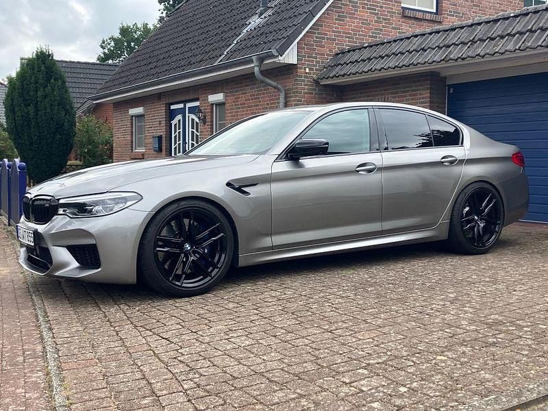 Grau Gebraucht 2018 BMW M5 Competition Edition Limousine | 49.999 € (Superpreis) - Bild 1/4