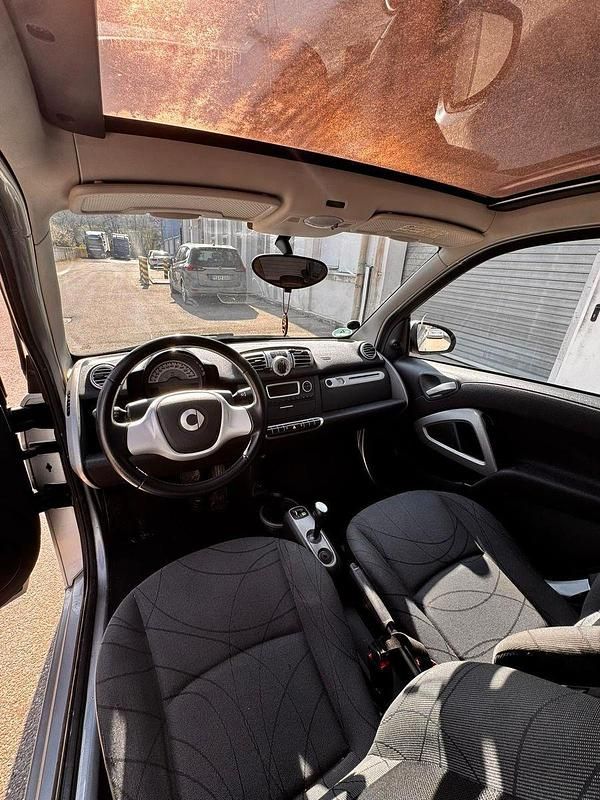 Gebraucht Smart ForTwo Coupé 71 PS (52 kW) 2011 Grau Coupé