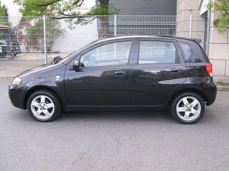 Gebraucht Chevrolet Kalos 94 PS (69 kW) 2008 Schwarz Kleinwagen
