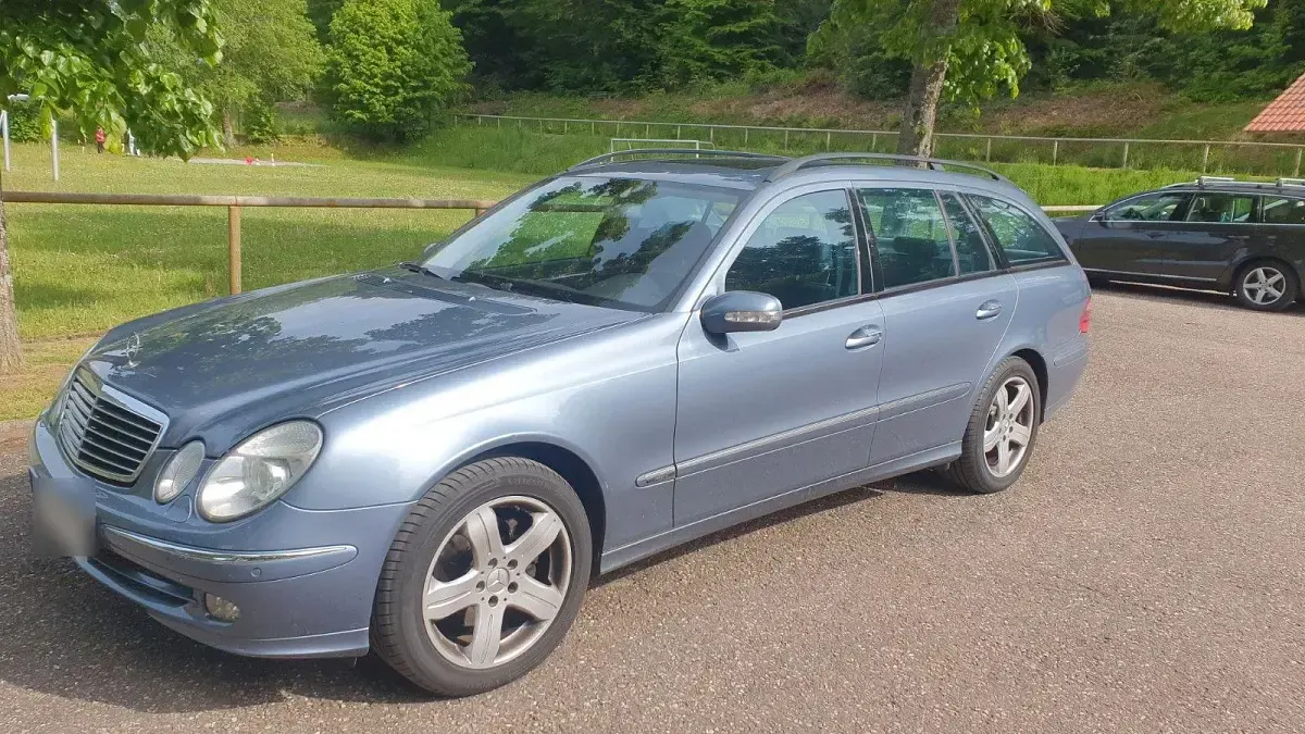 Gebraucht Mercedes E320 Avantgarde 224 PS (164 kW) 2005 Kombi
