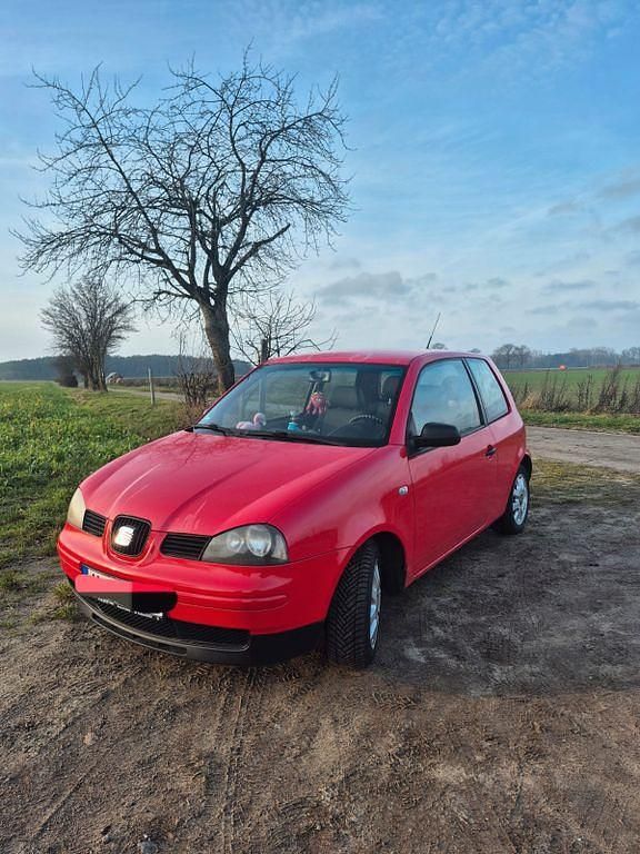 Rot Gebraucht 2003 Seat Arosa Stella Kleinwagen | 800 € (Fairer Preis) - Bild 1/4