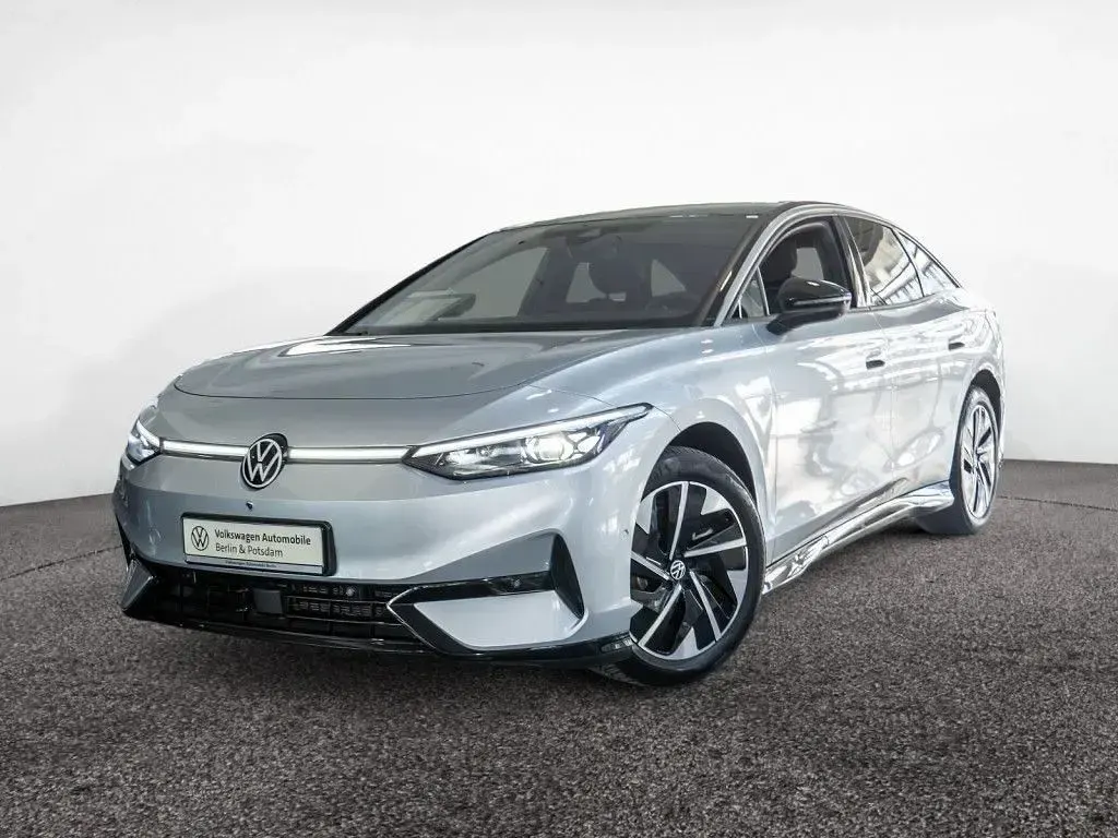 Używany VW ID.7 Pro 210 kW (286 KM) 2024 Srebrny Sedan/Limuzyna