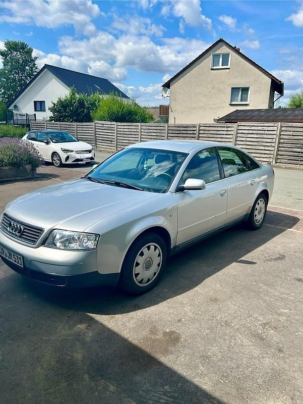 Grau Gebraucht 2000 Audi A6 Limousine | 2.500 € - Bild 1/4