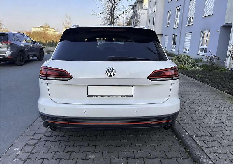 Gebraucht VW Touareg 231 PS (169 kW) 2020 Weiß SUV