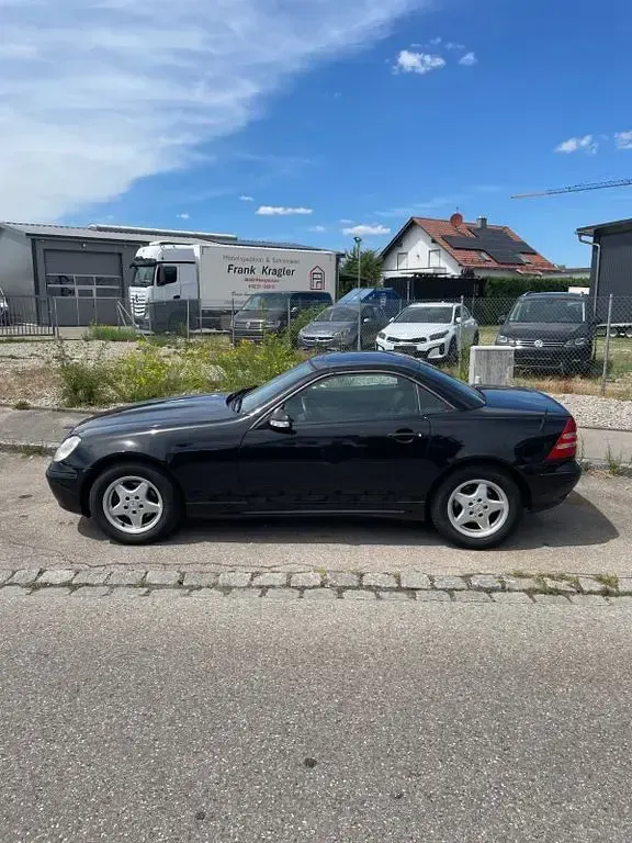 Gebraucht Mercedes SLK200 163 PS (119 kW) 2003 Schwarz Cabrio