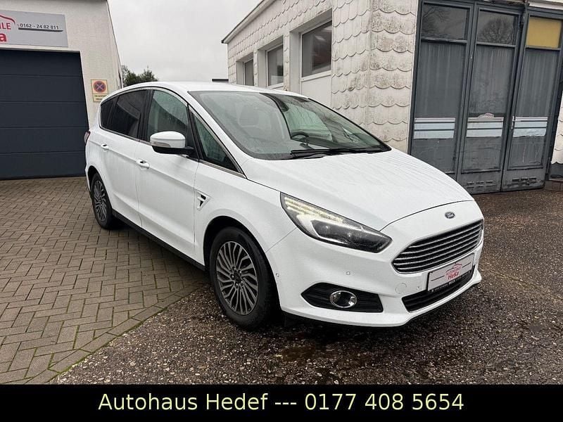 Gebraucht Ford S-MAX Titanium 190 PS (139 kW) 2018 Weiß Van / Kleinbus