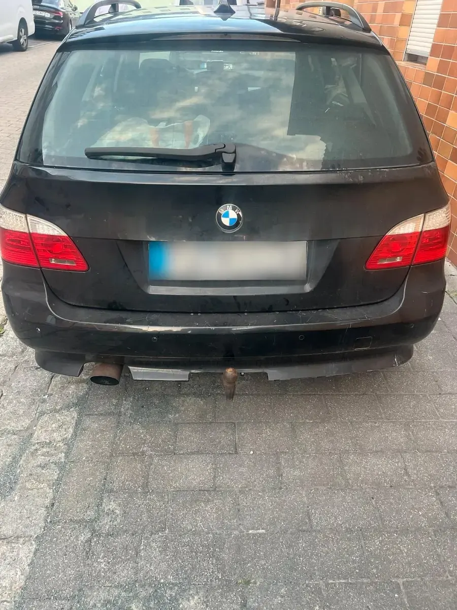 Gebraucht BMW 520 165 PS (121 kW) 2007 Schwarz Kombi