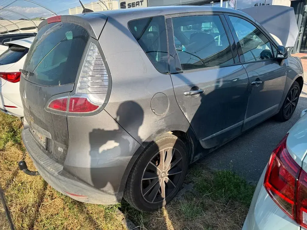 Gebraucht Renault Scénic III Bose Edition 110 PS (80 kW) 2014 Grau SUV