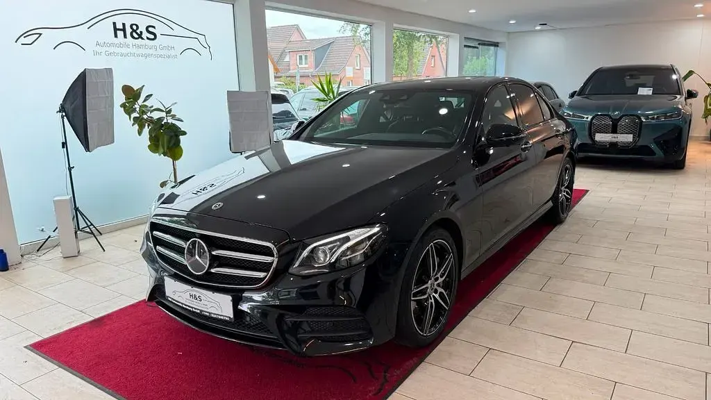 Gebraucht Mercedes E450 AMG line 367 PS (269 kW) 2018 Obsidianschwarz  lack Limousine