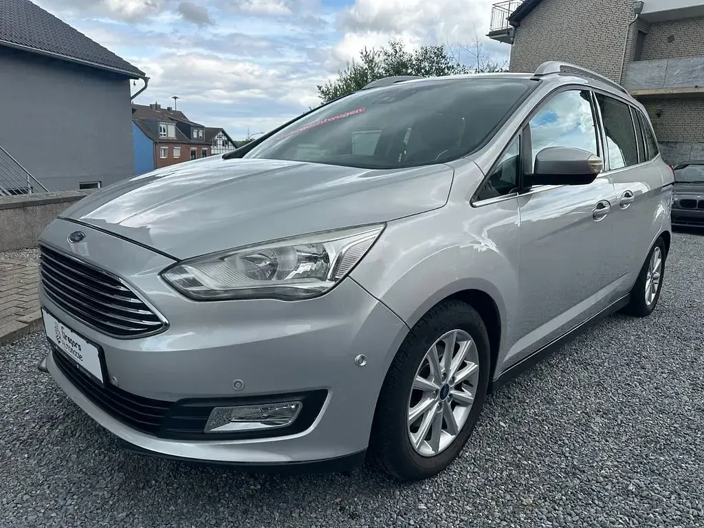 Gebraucht Ford Grand C-Max Titanium 150 PS (110 kW) 2018 Silber Van / Kleinbus