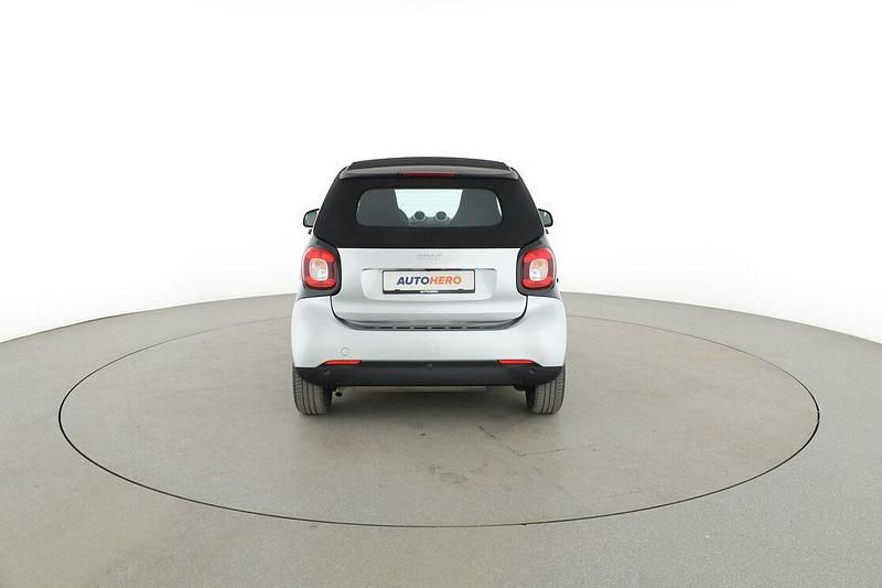 Gebraucht Smart ForTwo Cabrio Basis 71 PS (52 kW) 2016 Silber Cabrio