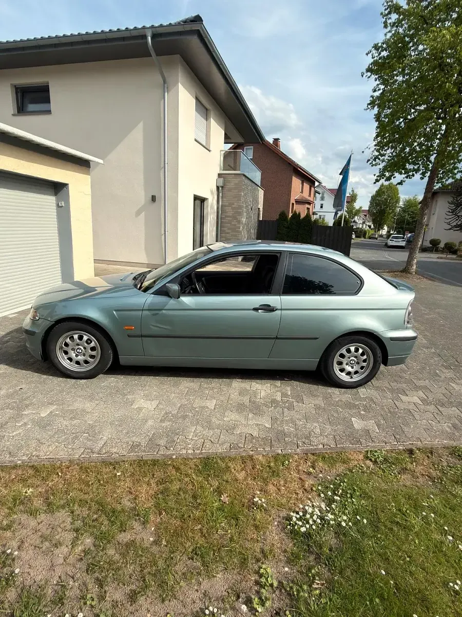 Gebraucht BMW 316 116 PS (85 kW) 2002 Blau Coupé