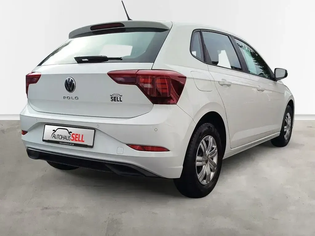 Gebraucht VW Polo Basis 80 PS (58 kW) 2022 Weiß Kleinwagen