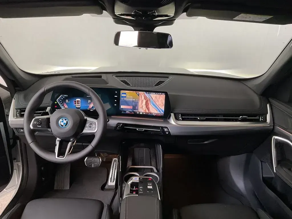 Ny BMW iX1 Performance 150 kW (204 HK) 2026 Vit SUV
