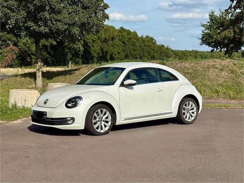 Weiß Gebraucht 2013 VW Beetle Kleinwagen | 9.099 € (Fairer Preis) - Bild 1/4