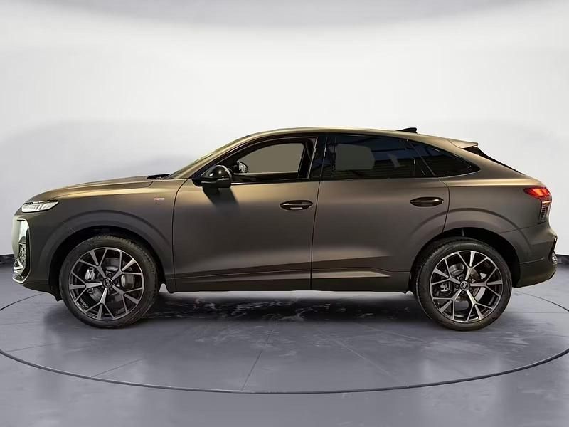 Neu Audi Q3 Sportback Sport 204 PS (150 kW) 2026 Braun SUV