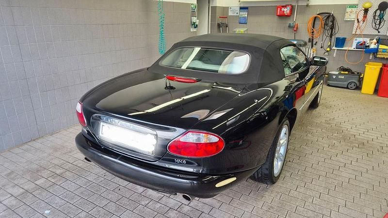 Gebraucht Jaguar XK8 284 PS (208 kW) 2001 Schwarz Cabrio