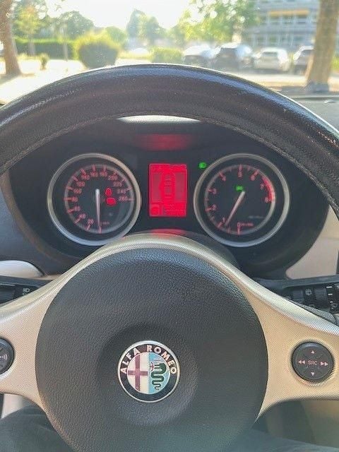 Schwarz Gebraucht 2006 Alfa Romeo 159 Kombi | 3.550 € (Fairer Preis) - Bild 1/4
