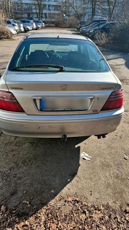 Gebraucht Honda Civic 136 PS (100 kW) 2000 Silber Limousine