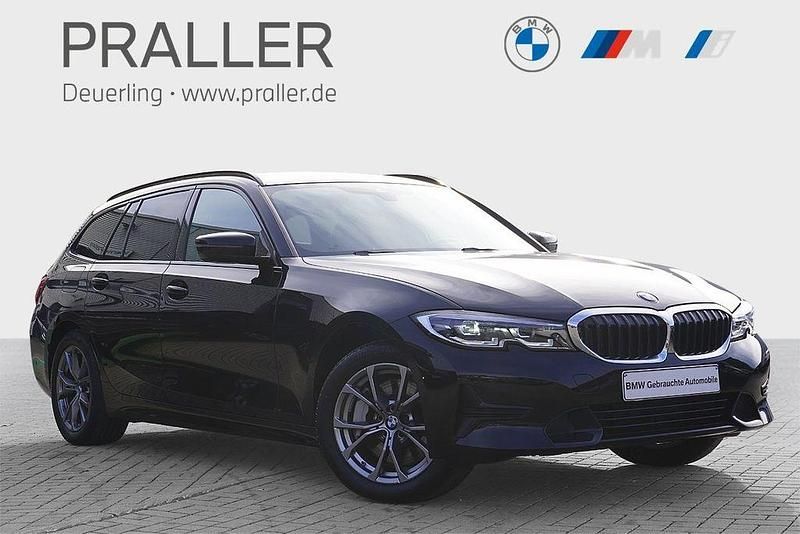 Gebraucht BMW 330 Sport Line 258 PS (189 kW) 2022 Schwarz ii Kombi