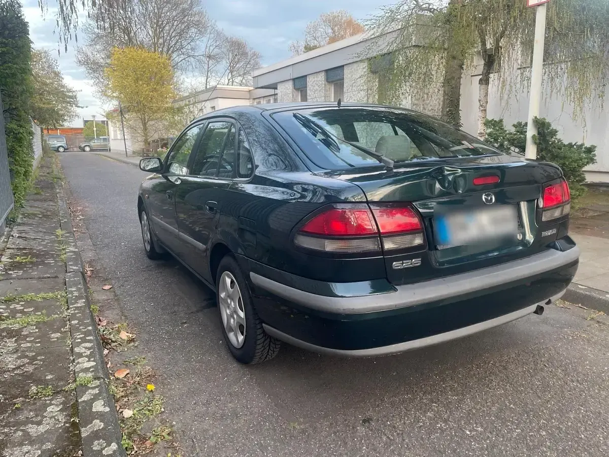 Second-hand Mazda 626 90 CP (66 kW) 1999 Verde Berlinǎ
