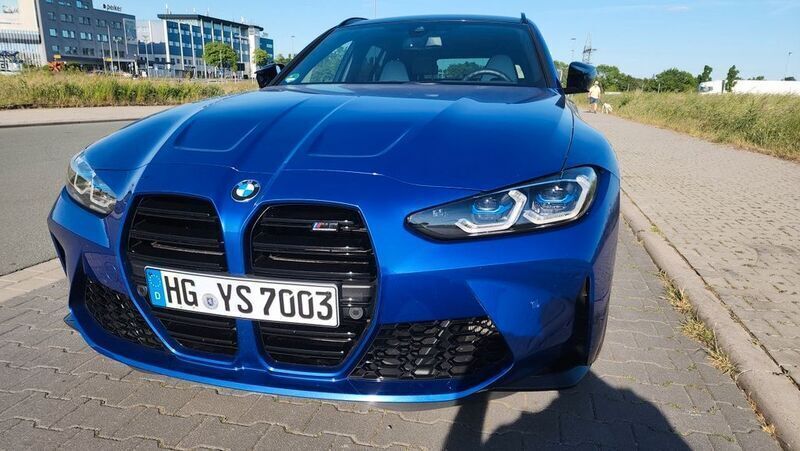 Blau Gebraucht 2024 BMW M3 Sport Line Kombi | 88.600 € (Superpreis) - Bild 1/4