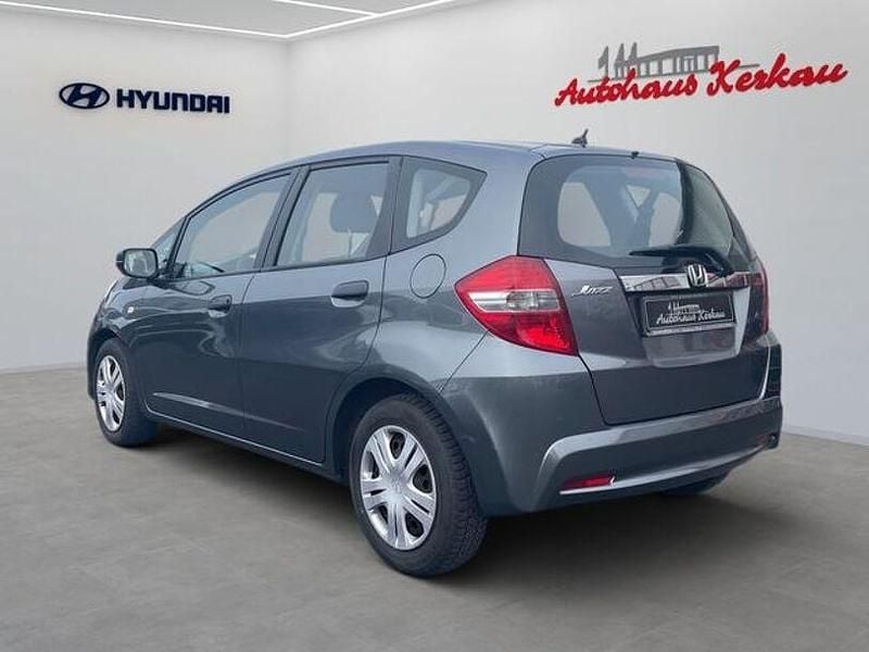 Gebraucht Honda Jazz S 90 PS (66 kW) 2013 Polished metal metallic Kleinwagen