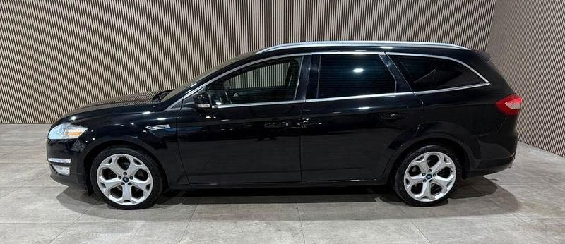 Gebraucht Ford Mondeo 239 PS (175 kW) 2012 Schwarz Limousine