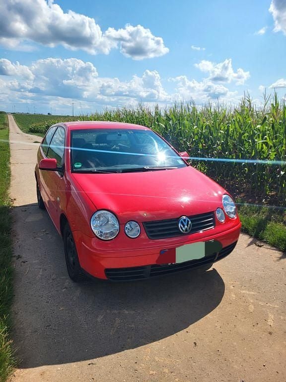 Rot Gebraucht 2004 VW Polo Cricket Limousine | 1.100 € (Superpreis) - Bild 1/4