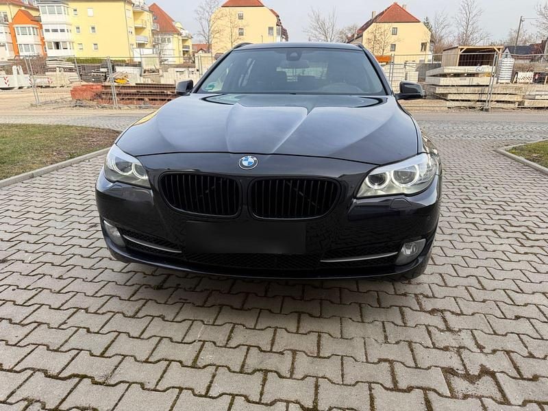 Gebraucht BMW 525 218 PS (160 kW) 2013 Schwarz Kombi