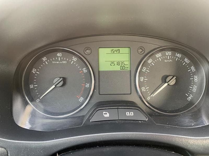 Gebraucht Skoda Fabia Ambiente 86 PS (63 kW) 2011 Weiß Kombi