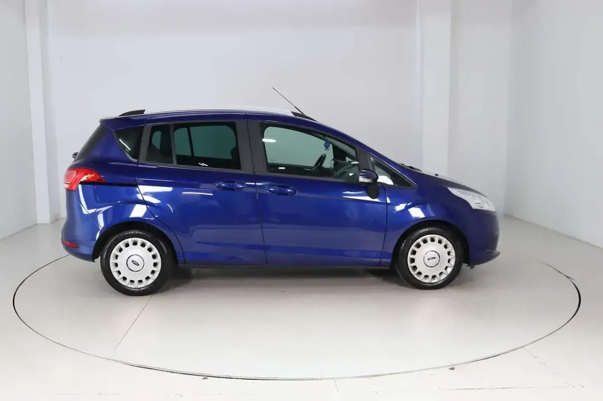 Gebraucht Ford B-MAX SYNC Edition 101 PS (74 kW) 2017 Indicblau metallic Van / Kleinbus