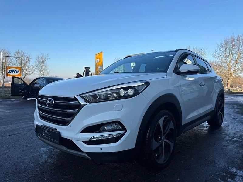 Weiß Gebraucht 2018 Hyundai Tucson Premium SUV | 16.800 € (Guter Preis) - Bild 1/4