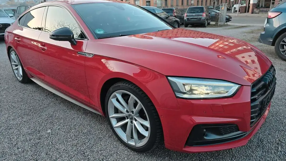 Używany Audi A5 Sportback Sport 252 KM (185 kW) 2018 Czerwony Hatchback