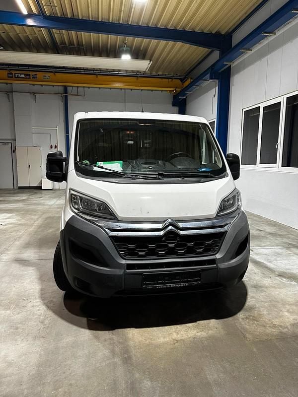 Weiß Gebraucht 2014 Citroën Jumper Van / Kleinbus | 7.199 € (Superpreis) - Bild 1/4