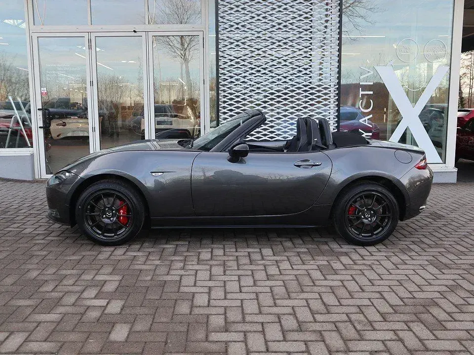 Neu Mazda MX5 Homura-Line 132 PS (97 kW) 2026 Machine gray Cabrio