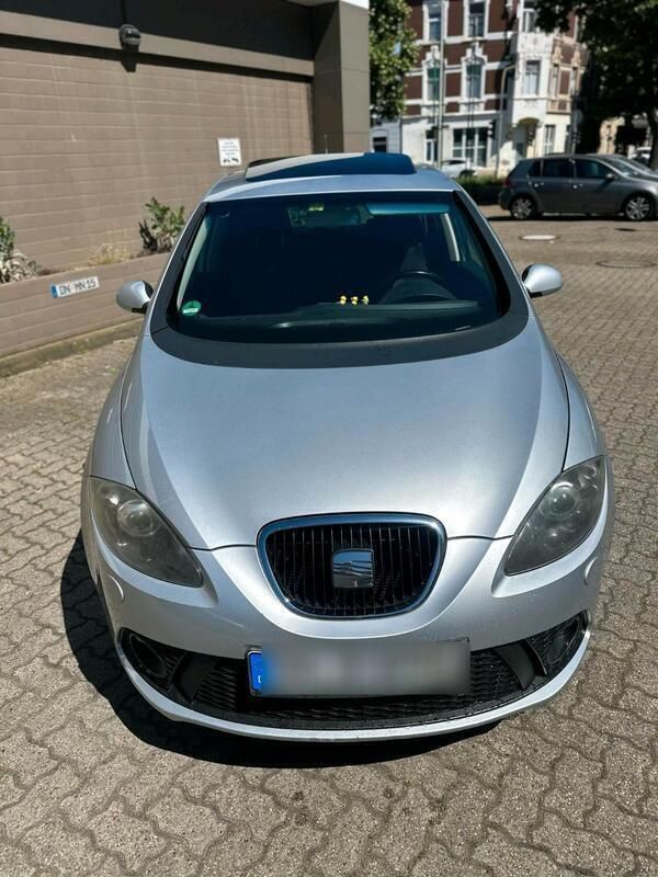 Silber Gebraucht 2007 Seat Altea FR Van / Kleinbus | 3.499 € (Superpreis) - Bild 1/4