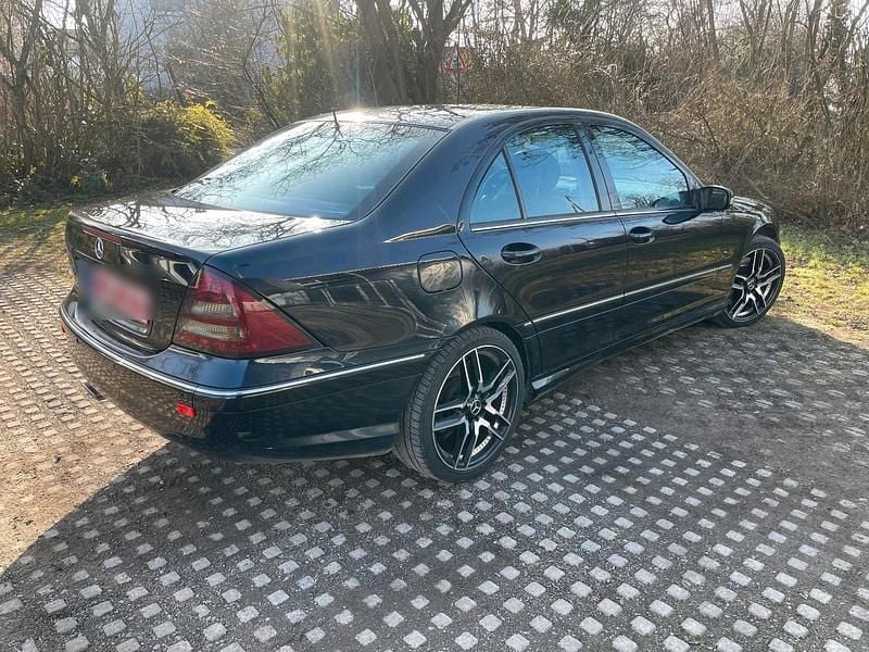 Gebraucht Mercedes C350 272 PS (200 kW) 2007 Blau Limousine