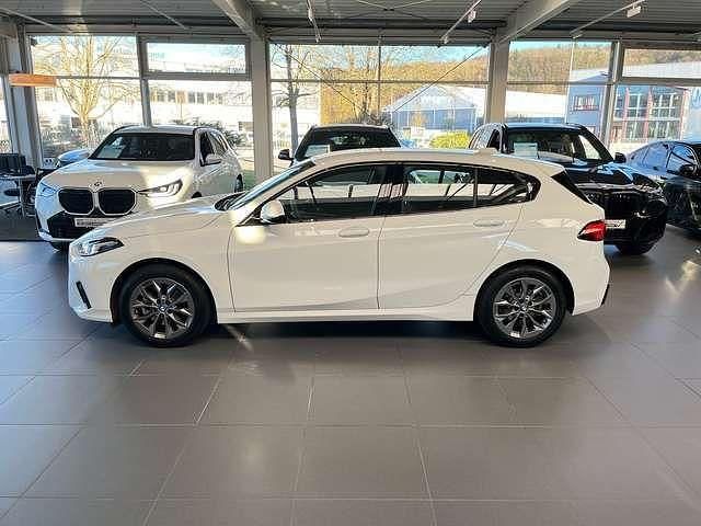 Używany BMW 120 Performance 170 KM (125 kW) 2025 Biały Hatchback