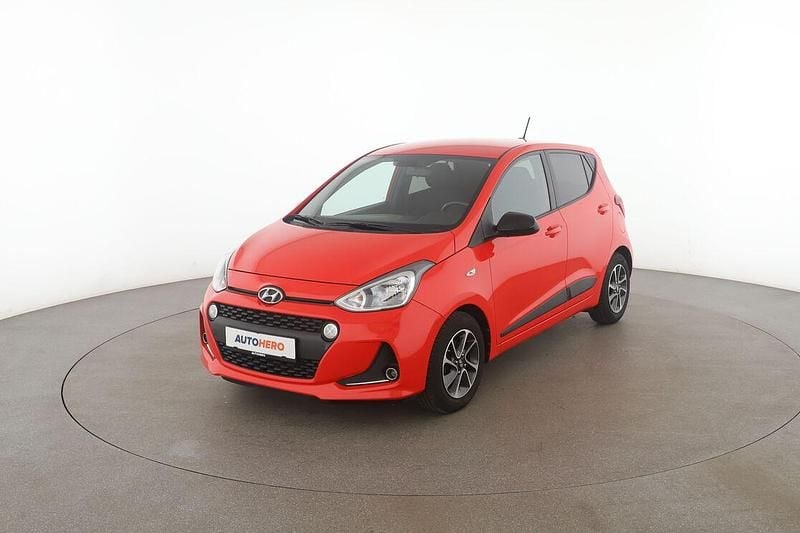 Rot Gebraucht 2019 Hyundai i10 Passion Kleinwagen | 9.830 € (Fairer Preis) - Bild 1/3