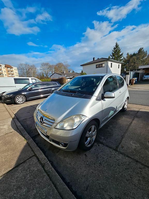 Gebraucht Mercedes A160 Elegance 82 PS (60 kW) 2008 Silber Limousine